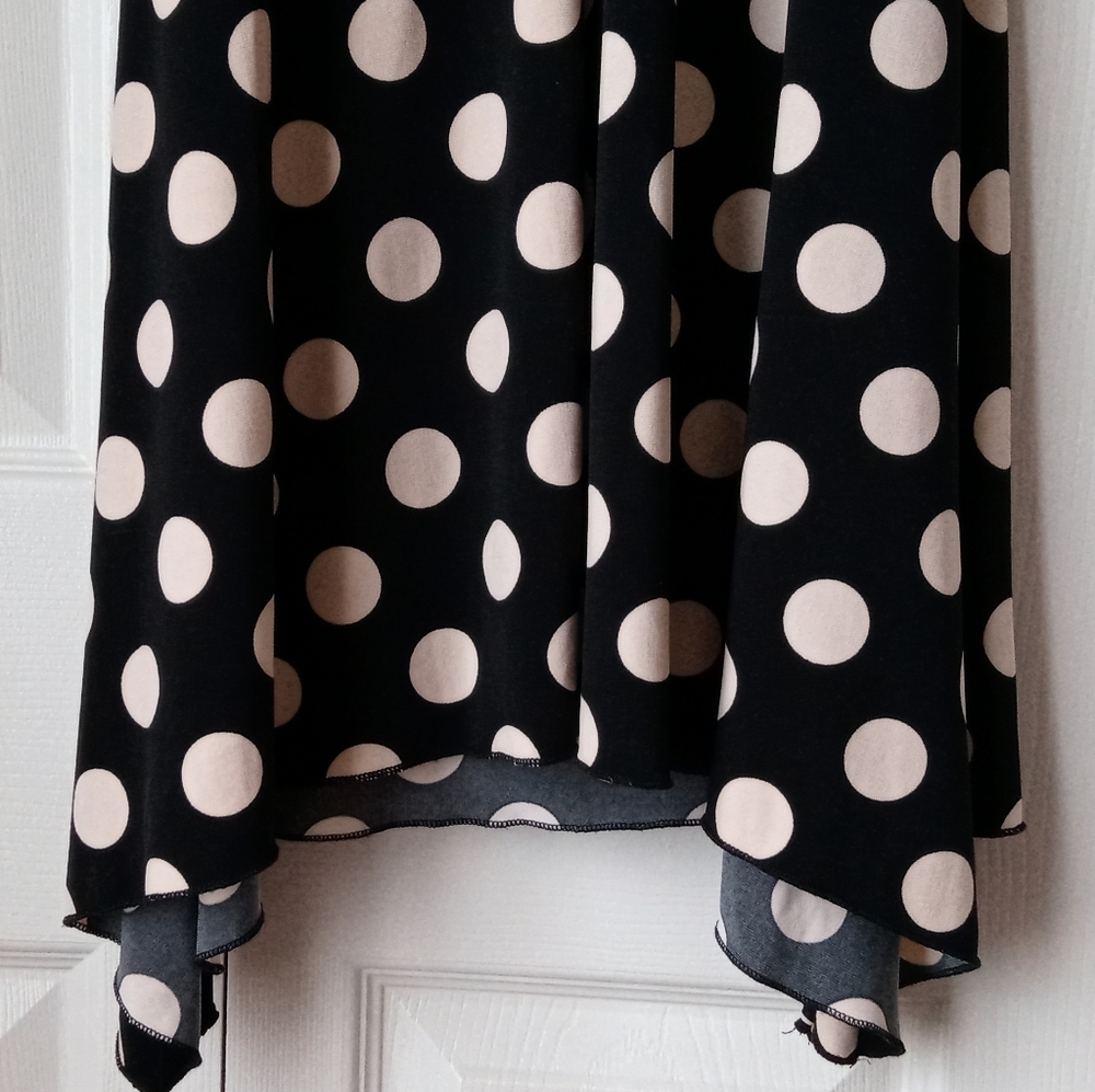 Ruby Wrap Dots🖤 - Picture 6 of 7